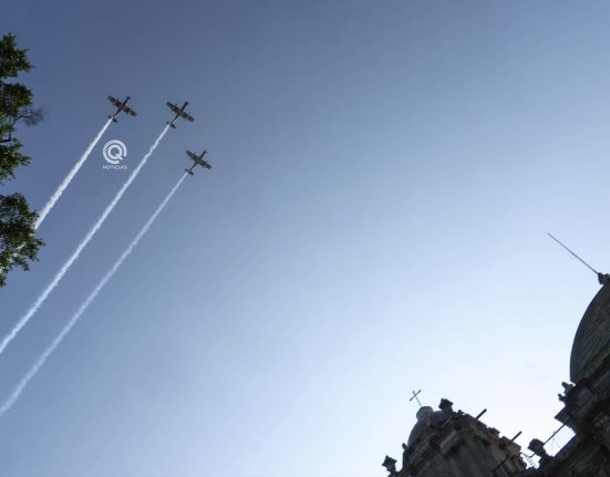 Aviones en el show aéreo por el 494 aniversario de Oaxaca Central Q Noticias